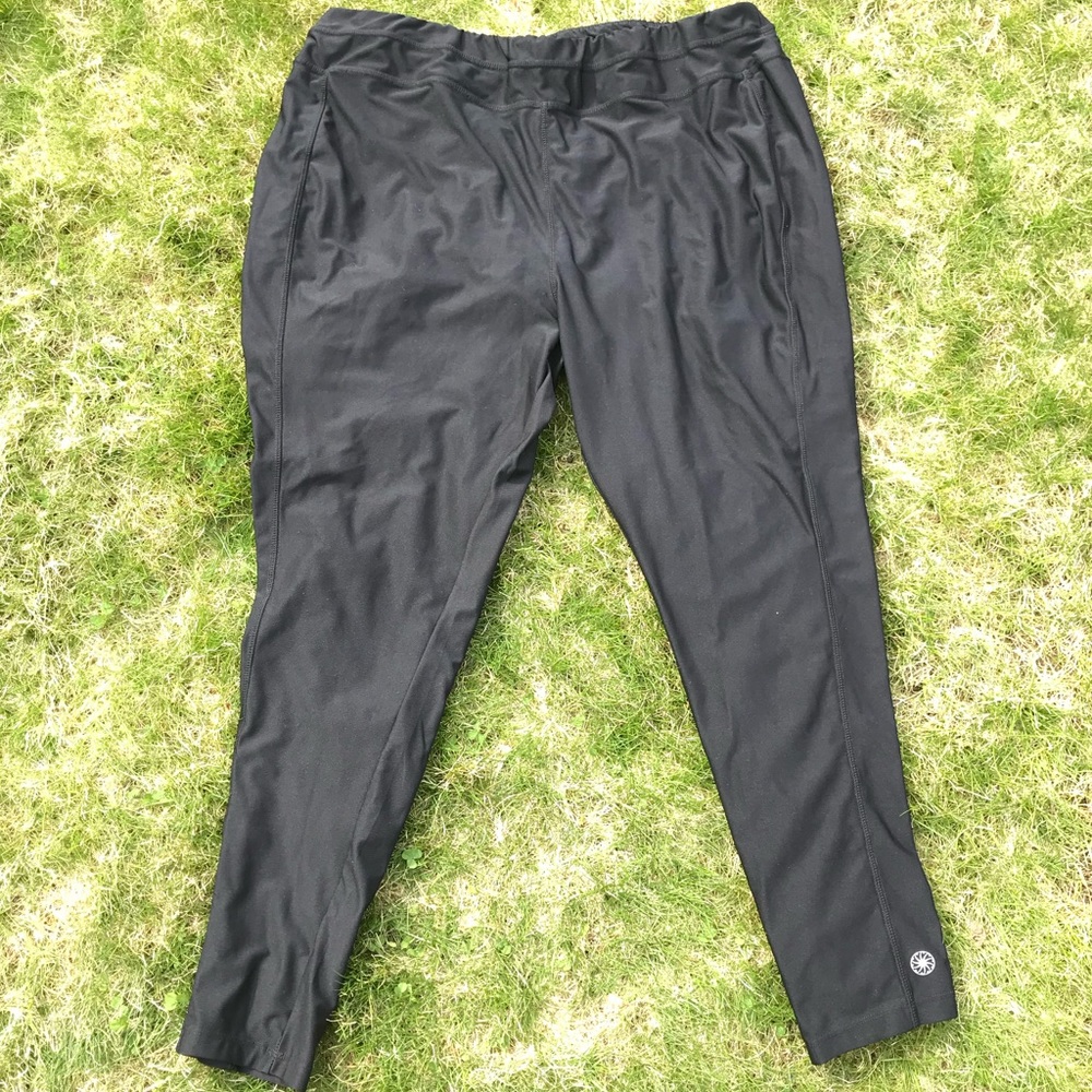 Black leggings good for workouts or lounging